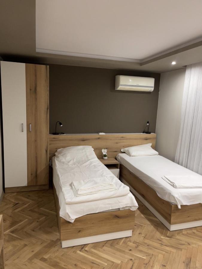Ivet Guest Rooms Varna Exterior photo
